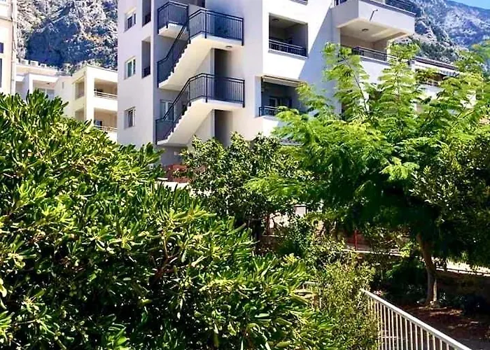 Roso * Makarska