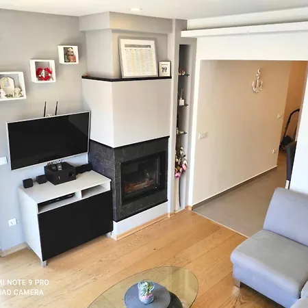 Roso Apartamento Makarska