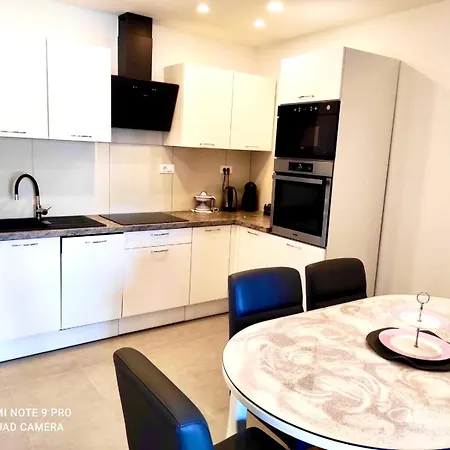 Roso 马卡尔斯卡